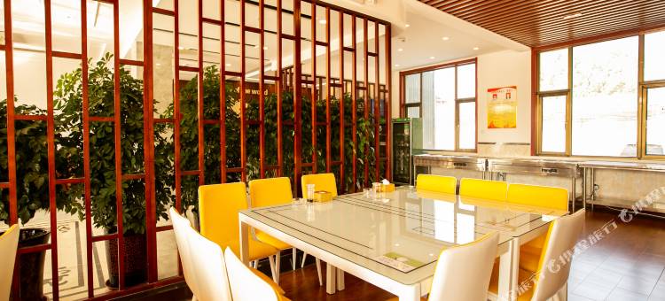 望都聚尚商务酒店图片