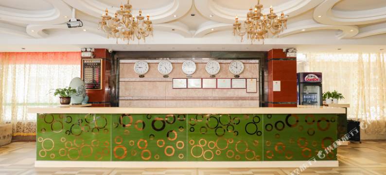 化州柏拉图时尚酒店图片