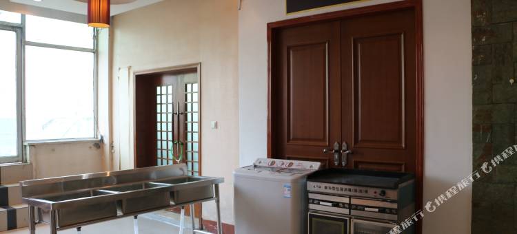 速8连锁酒店(新乡辉县店)图片