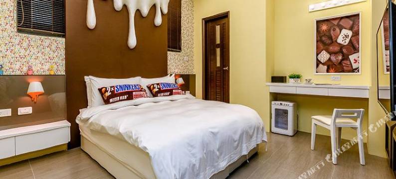 幸福加油站電梯民宿图片