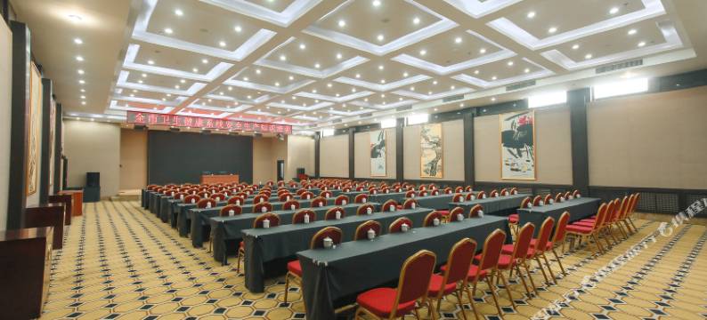 呼伦贝尔颐和温泉酒店图片