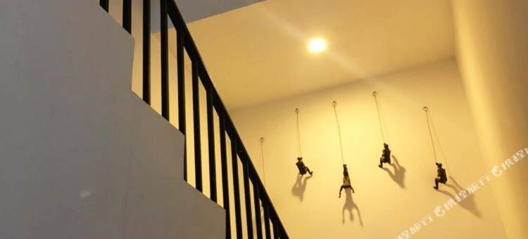 四姑娘山观岳民宿图片