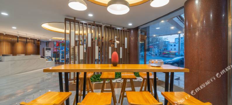 淄博豪森俪客假日酒店图片