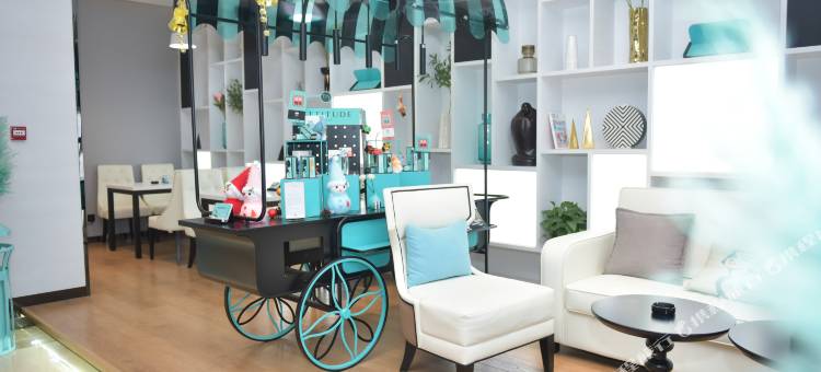 希岸轻雅酒店(郑州省体育中心裕华广场店)图片