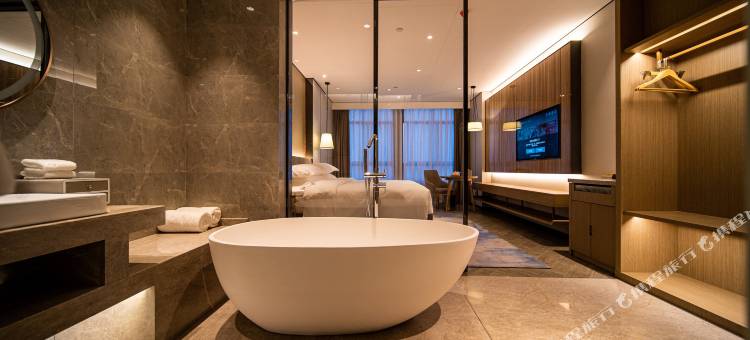 咸宁蓝海龍悦酒店(咸宁南站万达广场店)图片