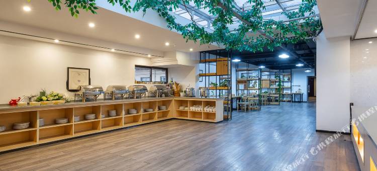 京麟大酒店(横店影视城明清宫苑店)图片