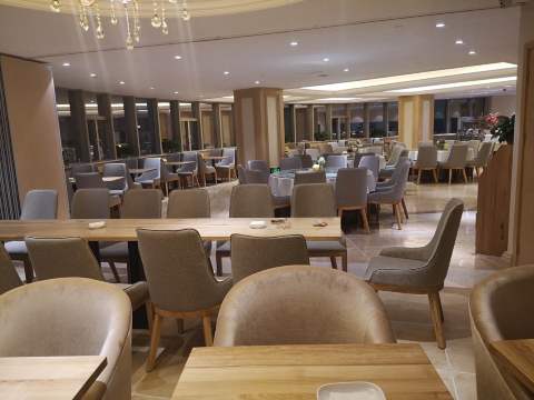 Vienna Hotel (Kunming Baiyun Road Metro Station Jiang'an) Hotel Overview