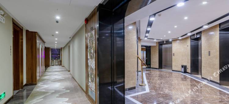 One&One国际公寓(广州北京路步行街公园前地铁站店)图片