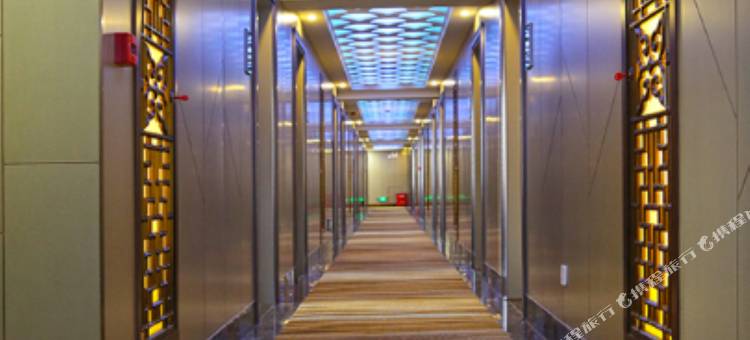 营口晟鼎裕龙阁商务酒店(万达广场金刚山店)图片