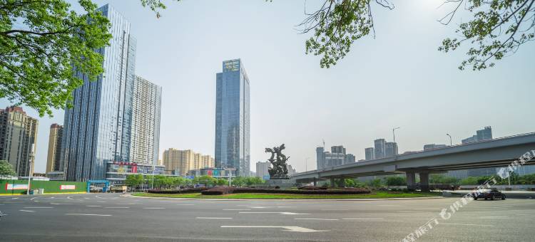 赣州嘉莱特沁庐酒店(市政府万象城店)图片