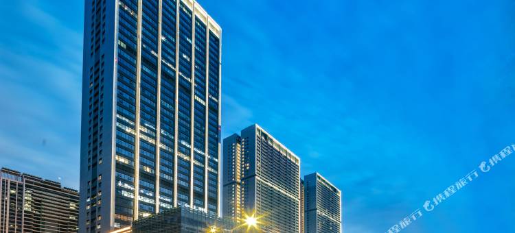 铂斯登行政公寓(深圳大学城塘朗地铁站店)图片