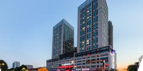 南陽名門未來智慧酒店(車站路店)