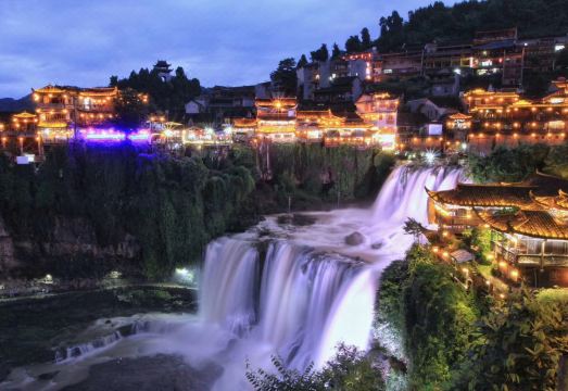 Floral Hotel Furong Town Galaxy Heights Hotel(Wangcun Waterfall Store) Hotel Overview