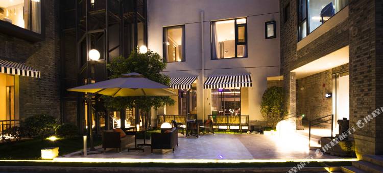 黄山一支百合古董珍藏智慧民宿图片