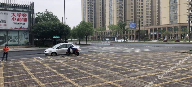 悦君酒店(浙江理工大学临平校区店)图片