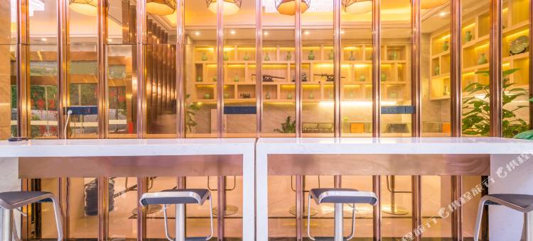 回禾塞拉同酒店(遵义高铁站店)图片