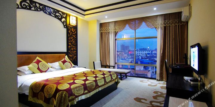 潞西市 >> 酒店  标签: 宾馆 舒适型  芒市凤尾竹大酒店共多少人浏览