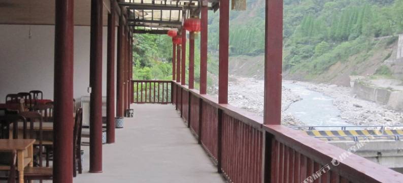 青城山庙坝山庄图片