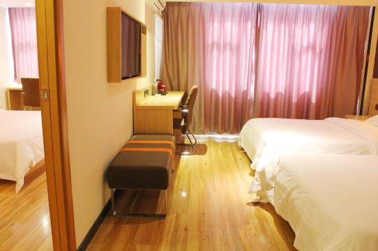 盛悦商务酒店(荣成高铁站店)