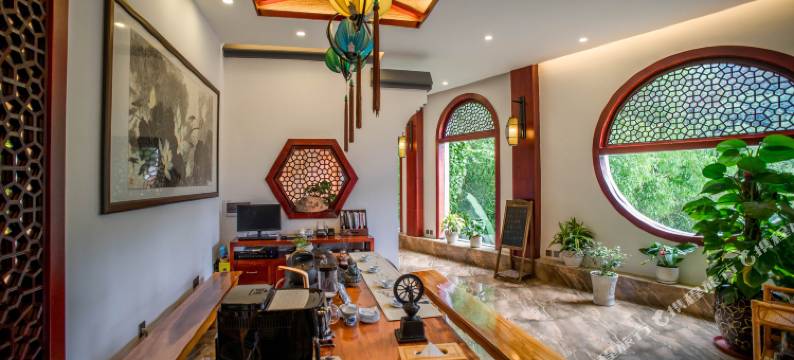 腾冲思齐居•百年古韵•和顺小墅(和顺古镇野鸭湖店)图片