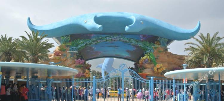 派酒店(珠海城职院金湾华发商都店)图片