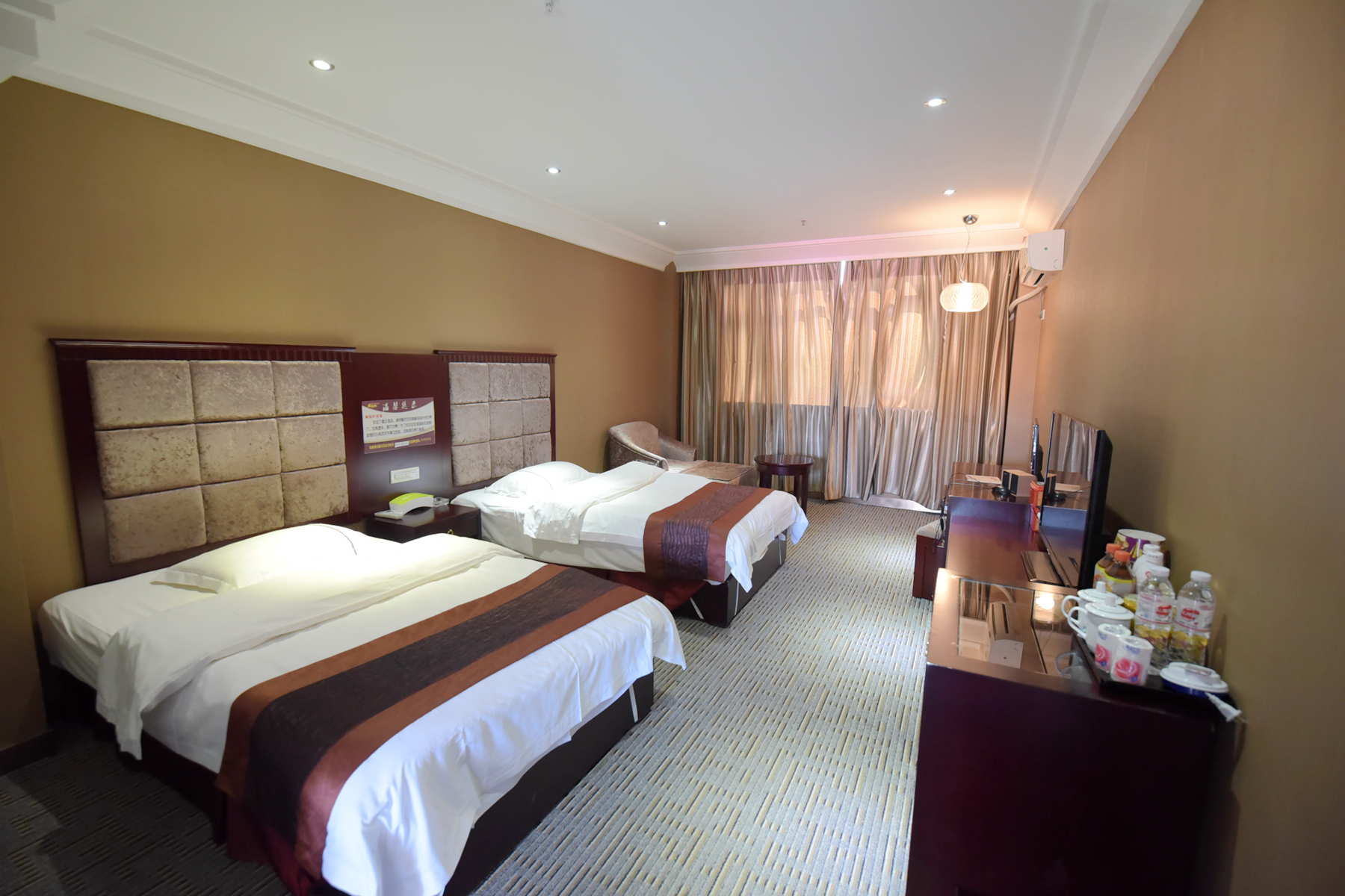 Yage Hotel Over view