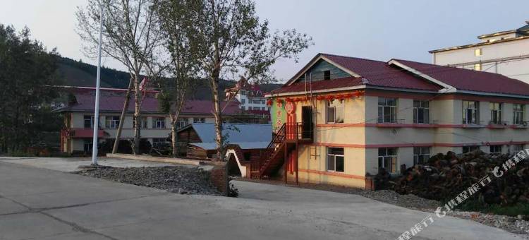 额尔古纳市莫尔道嘎镇松果旅社图片