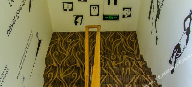 拉萨时光静好客栈图片