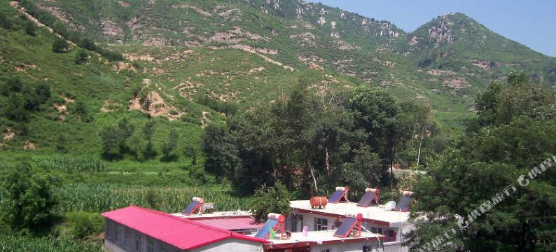 白石山凉程农家院图片