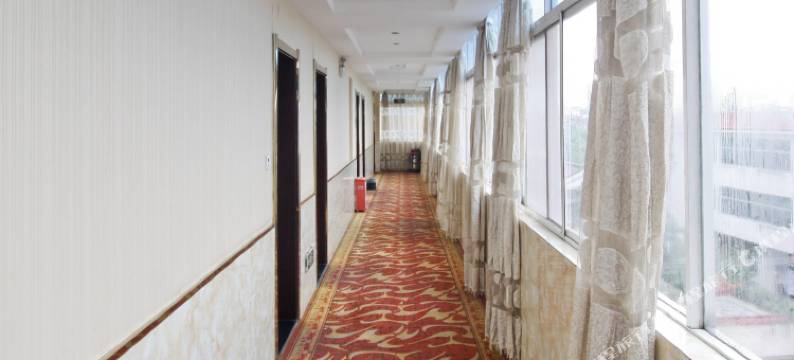 霍山山里红宾馆图片