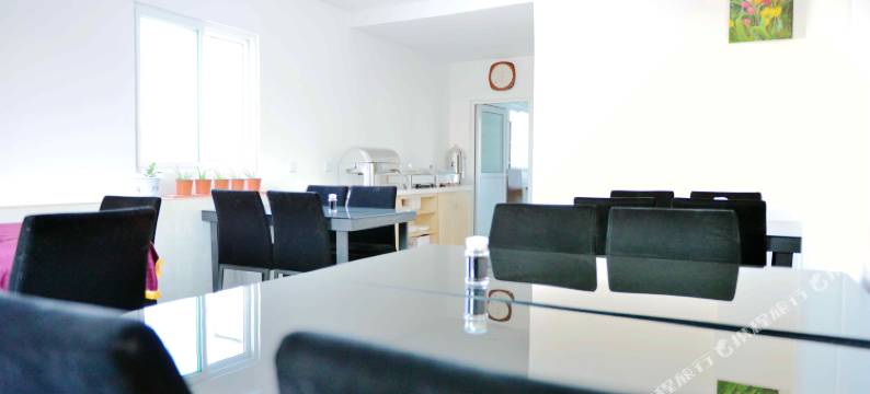 临汾云中屋酒店图片