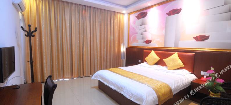 丹霞山友缘居图片