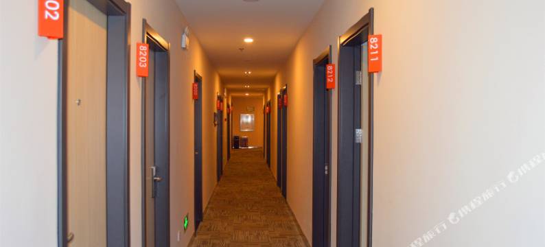 轻住·友友精选酒店(济南火车站店)图片