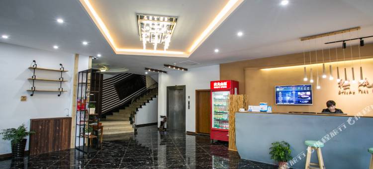 祺吨金城酒店(店口汽车站店)图片