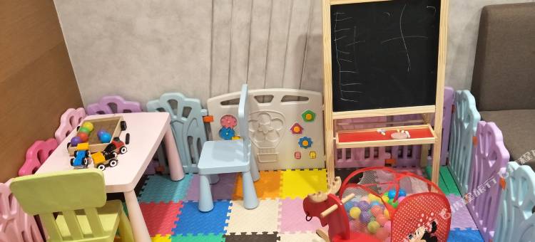 乐山广场智选假日酒店(嘉兴路美食街店)图片