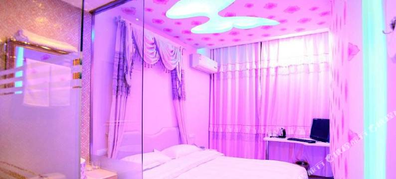 糖果时尚酒店(武汉光谷华师杨家湾地铁站店)图片