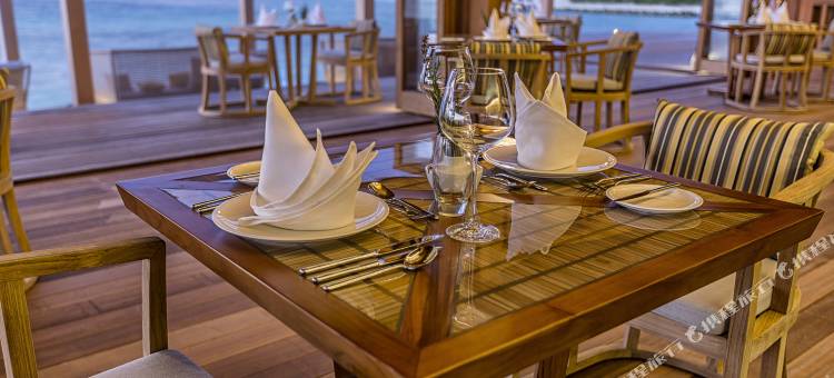 芙拉瓦丽岛度假酒店(Hurawalhi Island Resort)图片