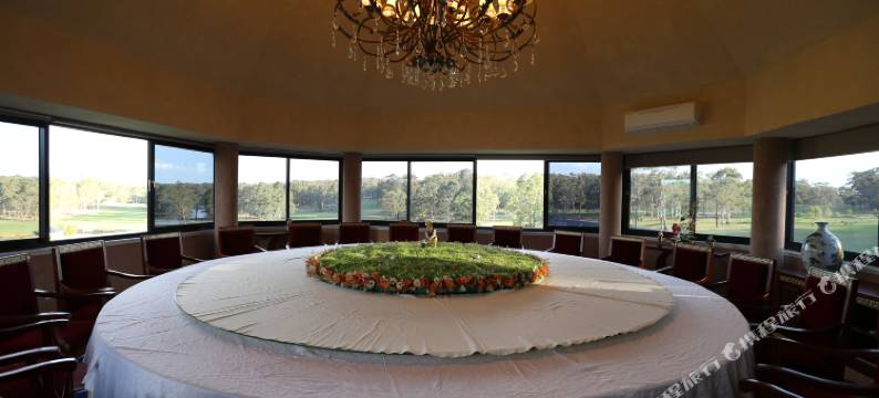 临江奥克斯高尔夫度假村(Riverside Oaks Golf Resort)图片