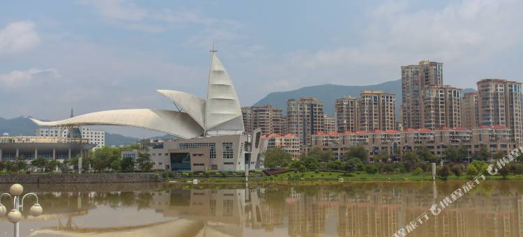 南靖望江湖心宾馆图片