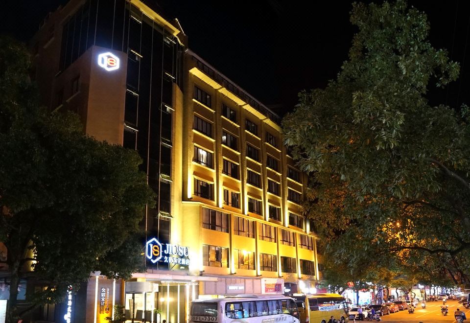 Jiusu Culture Hotel Hotel Overview