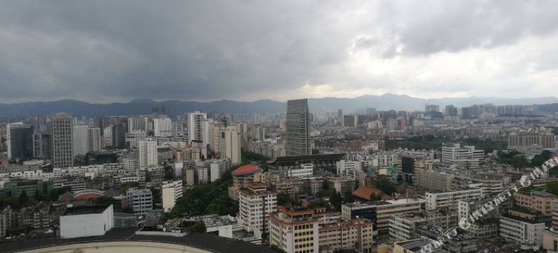 昆明萨瓦迪卡复式公寓(劝学巷分店)图片