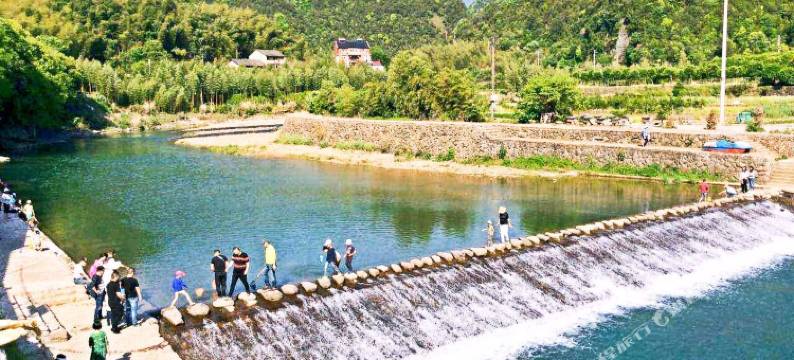 桐庐悦赢楼图片