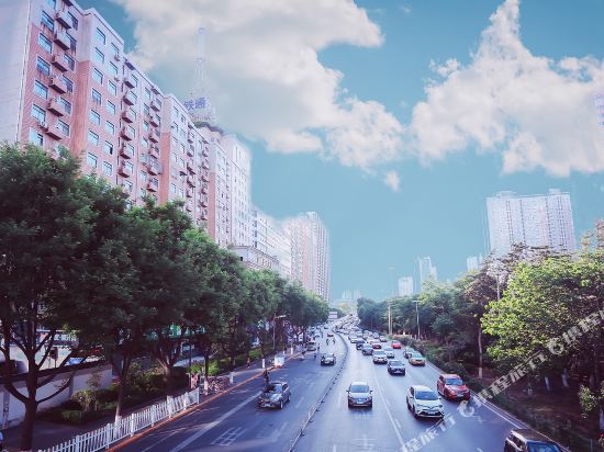 Hotels In Yanta District Xian Tripcom - 