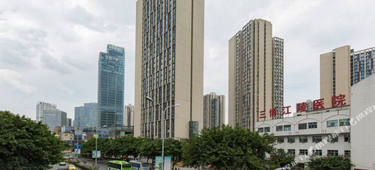 枫樾精品公寓(重庆大石坝轻轨站店)图片