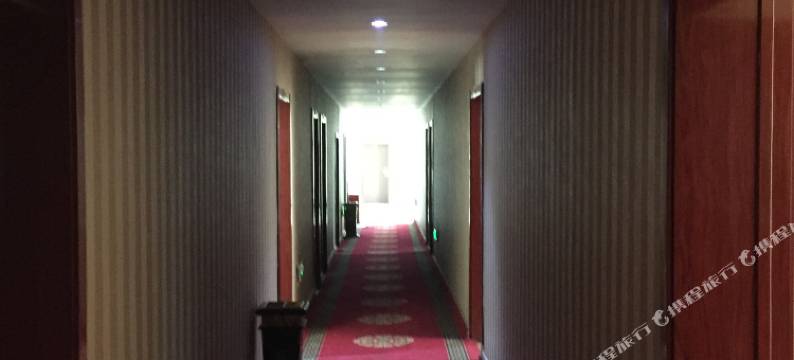 尖扎坎布拉宾馆图片