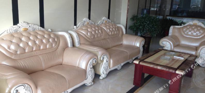 银鸿商务酒店(安康汉阴火车站店)图片