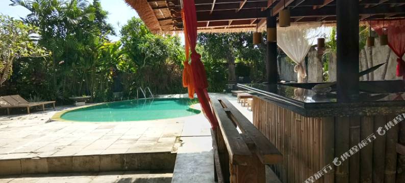 费尔提别墅饭店(Fare Ti’I Villas)图片