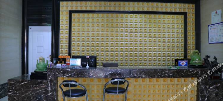 派柏云酒店(阜南谷河路店)图片