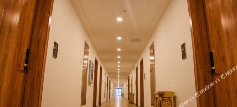 本色现代商务酒店(宜昌三峡大学店)图片