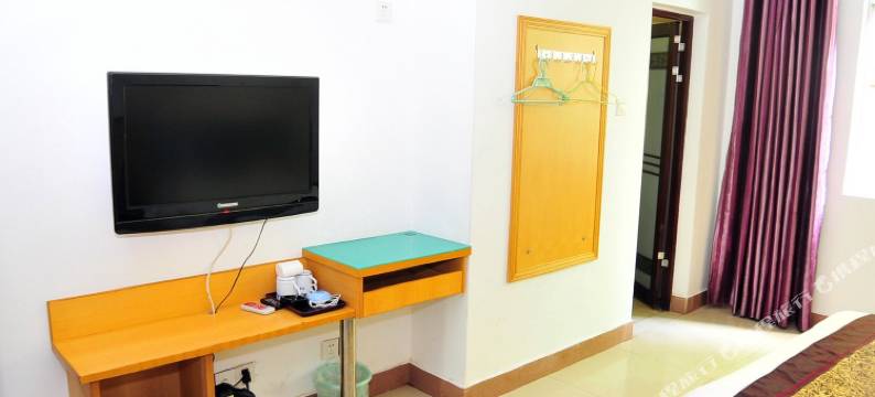 三亚义德隆宾馆(三亚湾海月广场店)图片